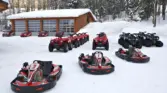 eventhalle mit fahrzeuge