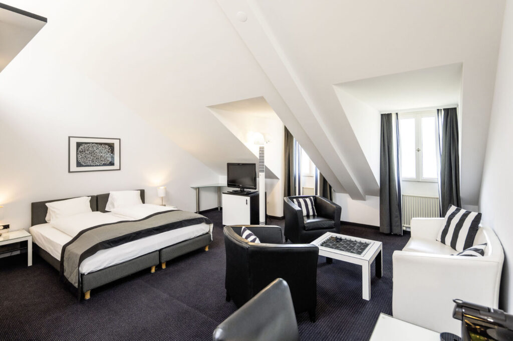 Hotel Seeburg Zimmer Deluxe Design DZ Seesicht Schach