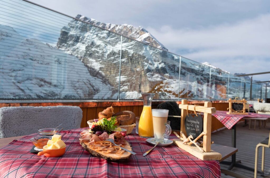 Engelberg Fuerenalp Fruehstueck