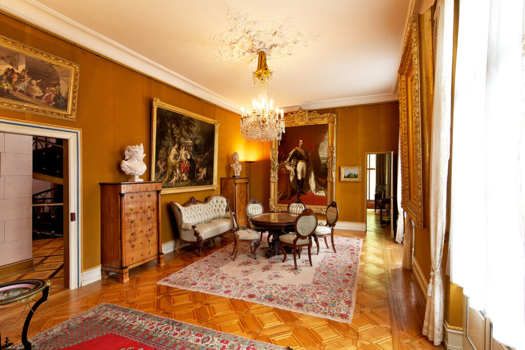 Salenstein Schloss Arenenberg Napoleonmuseum Innenansicht 4